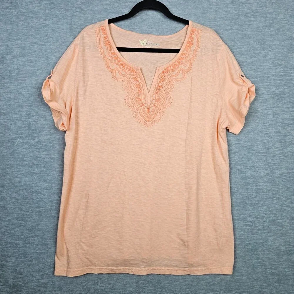 Natural Reflections Women’s Peach Pink Embroidered V-neck Tee Size XL - Picture 1 of 6